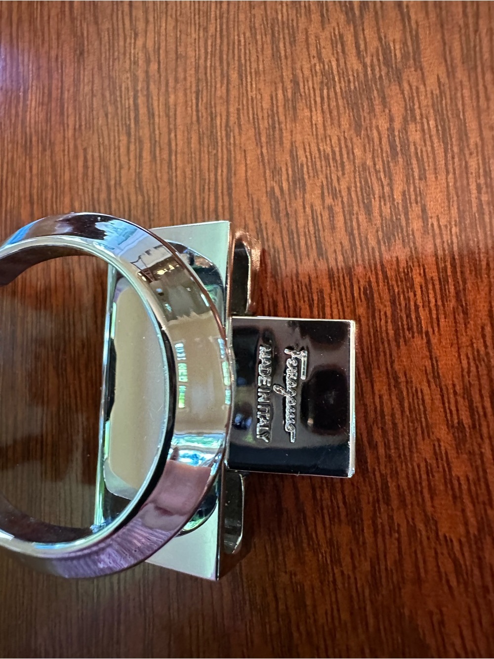 Ferragamo Gancini Belt Buckle - Picture 8 of 12